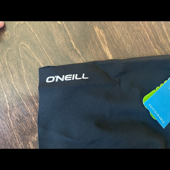 NWT Women O’Neill Boardshort - Picture 4 of 6